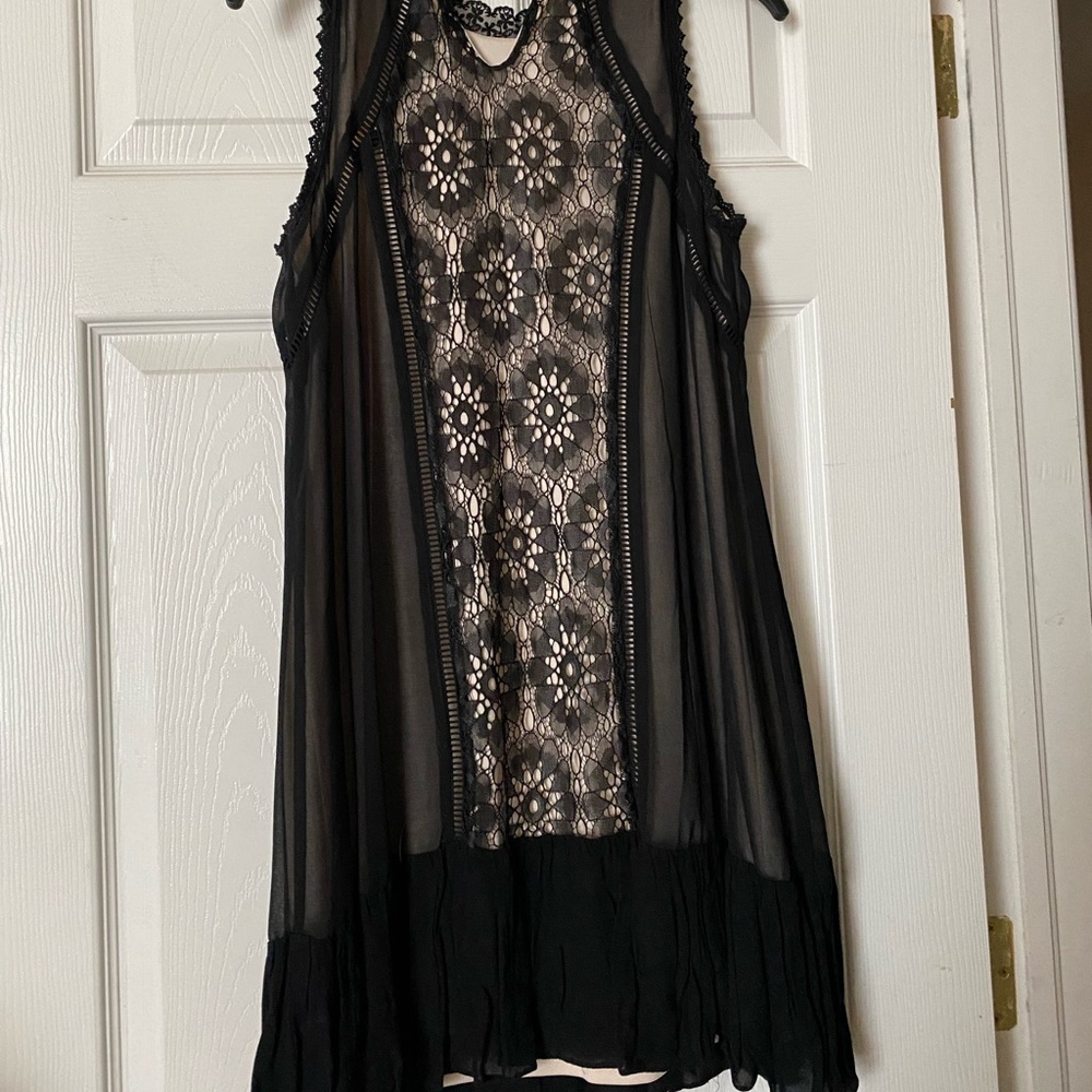 Dress - Picture 2 of 3